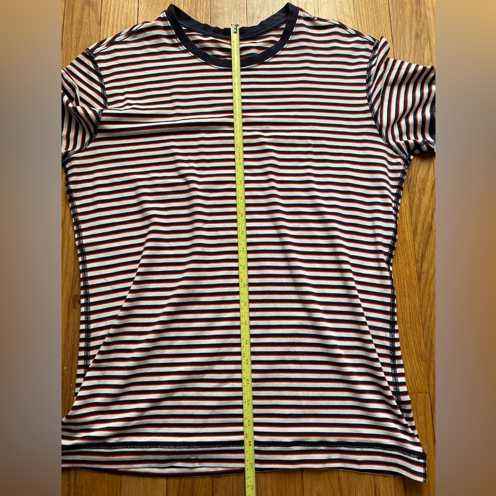 Lululemon 5 Year Basic Tee - image 4